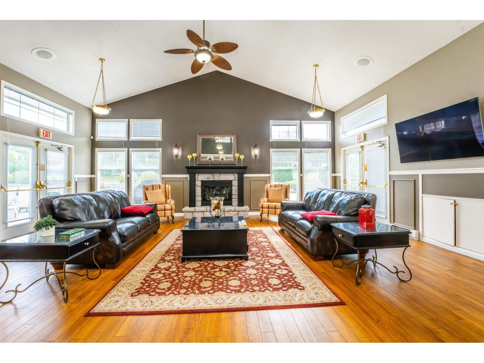 47 9012 Walnut Grove Drive, Langley, BC - Indoor Photo Showing Living Room With Fireplace