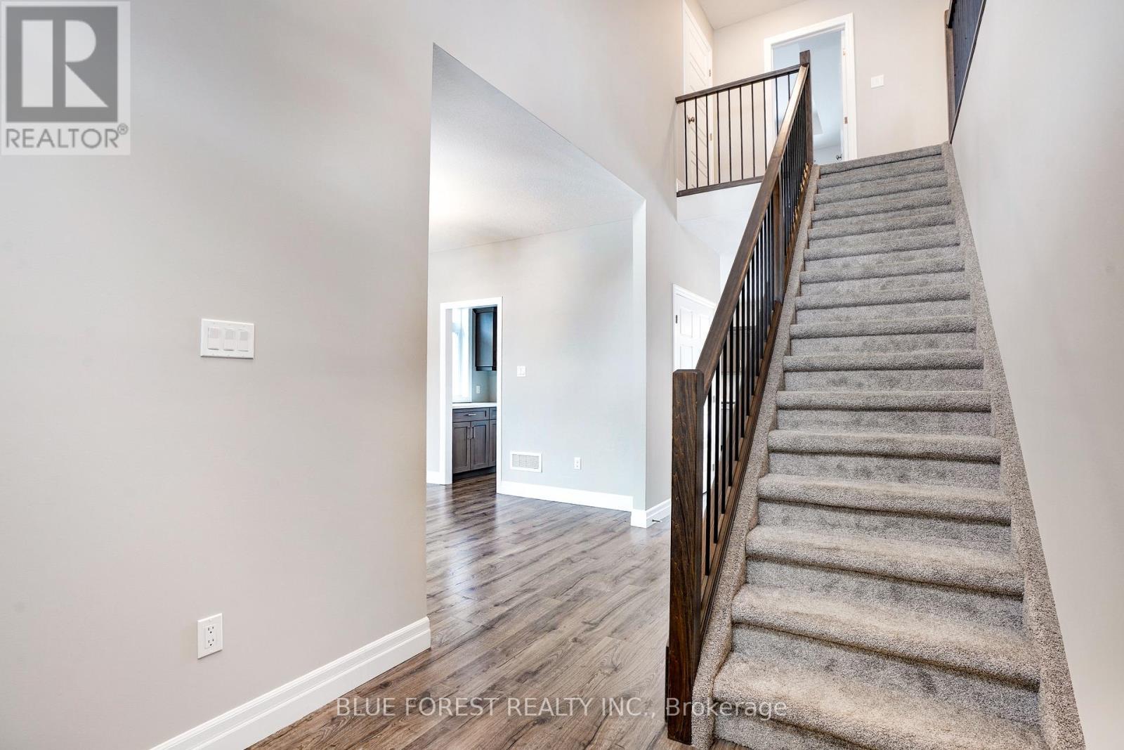 39 Muirfield Drive, St. Thomas, ON - Indoor Photo Showing Other Room