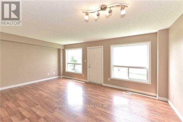 31 - 600 Sarnia Road, London North (North I), ON - Indoor Photo Showing Other Room