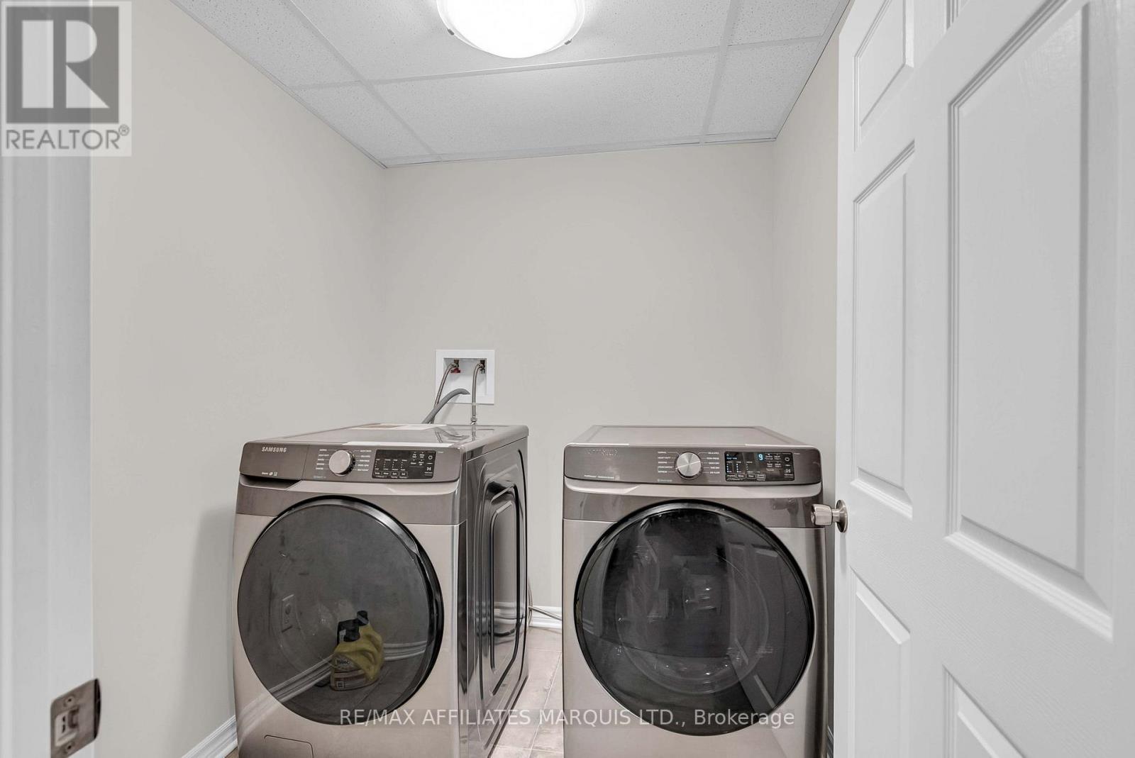 109 Leonia Street, Cornwall, ON - Indoor Photo Showing Laundry Room