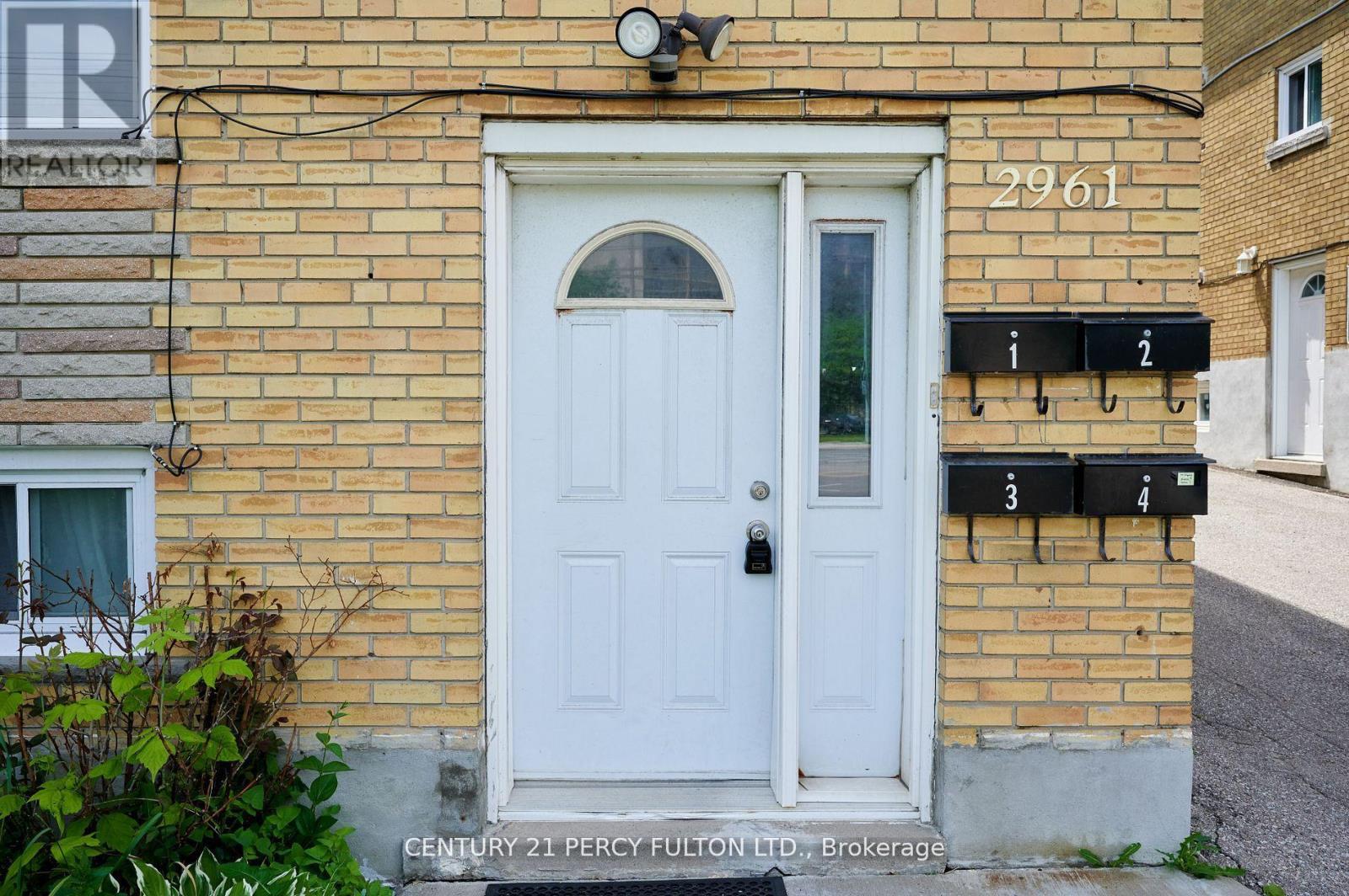 2961 Lawrence Avenue E, Toronto, ON - Outdoor With Exterior