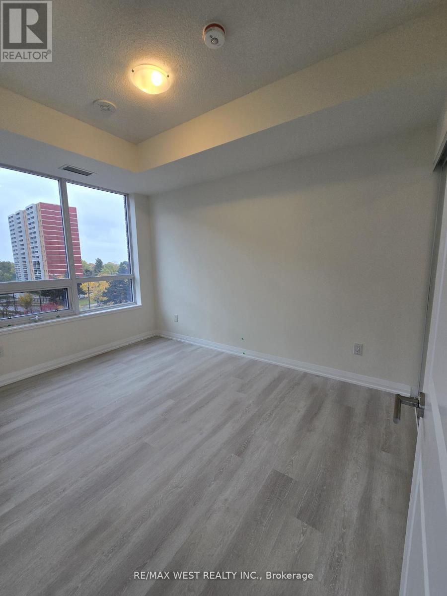 708 - 3260 Sheppard Avenue, Toronto, ON - Indoor Photo Showing Other Room