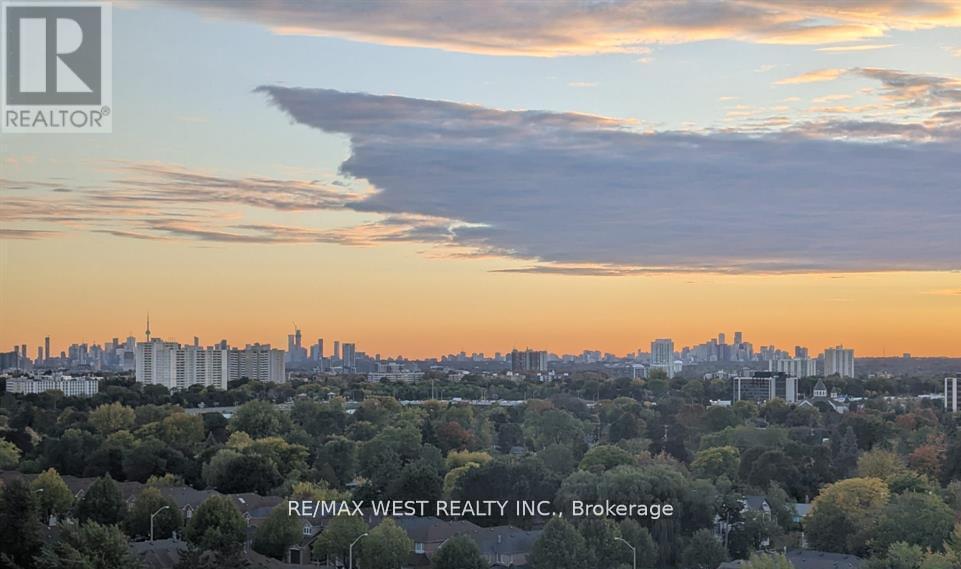 708 - 3260 Sheppard Avenue, Toronto, ON - Outdoor With View