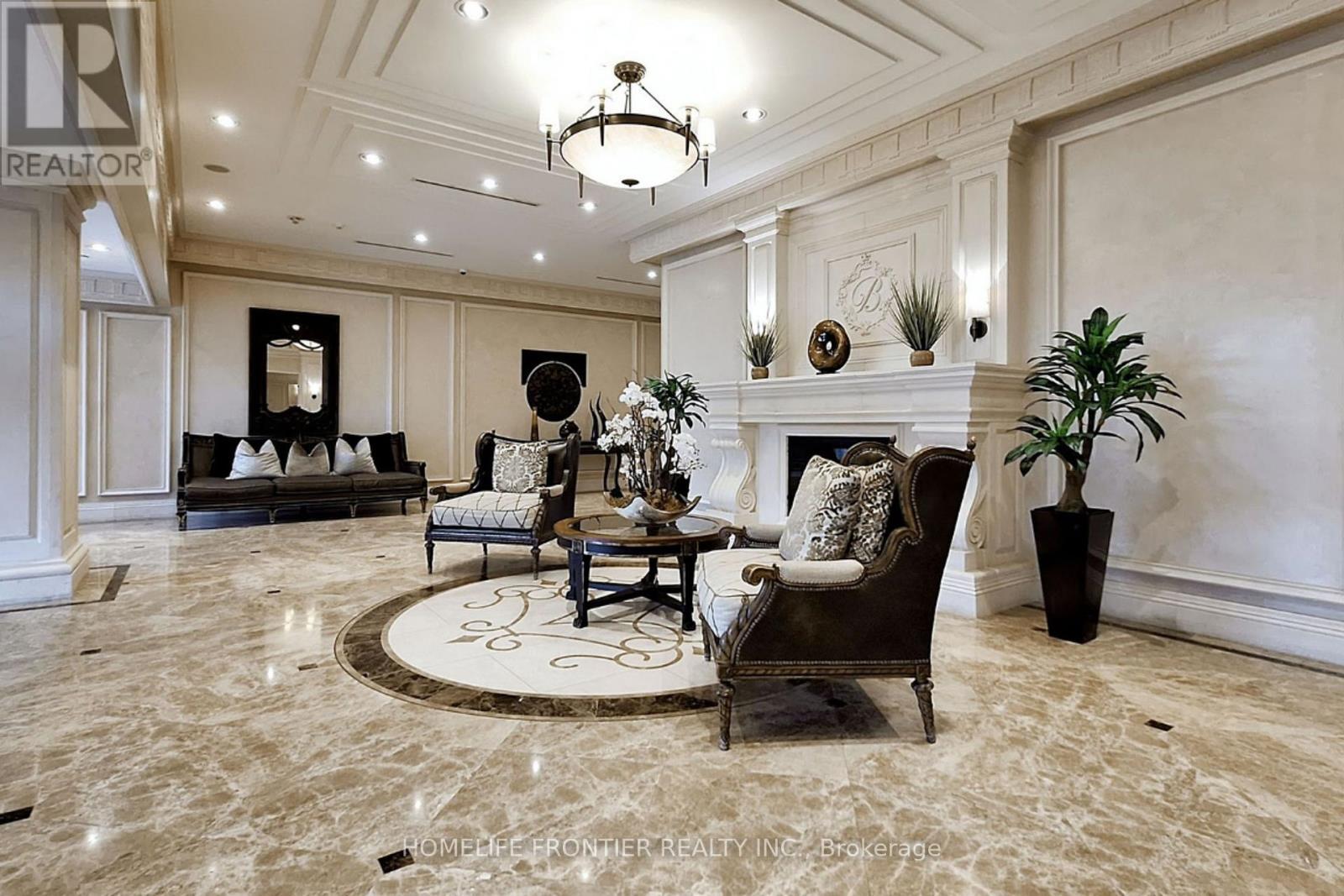 511 - 9235 Jane Street, Vaughan, ON - Indoor With Fireplace