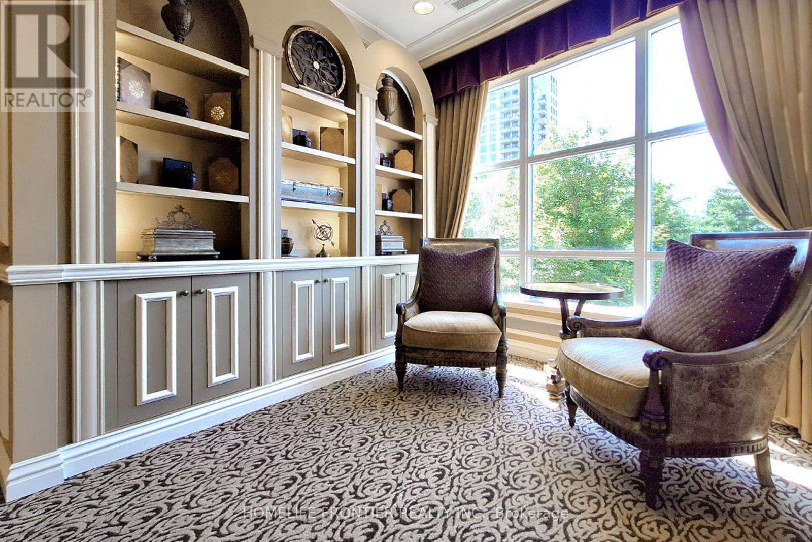 511 - 9235 Jane Street, Vaughan, ON - Indoor Photo Showing Other Room