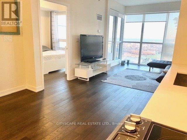 3501 - 510 Curran Place, Mississauga, ON - Indoor