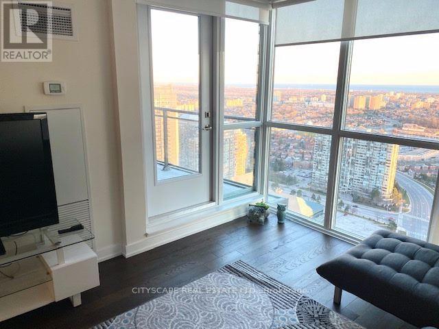 3501 - 510 Curran Place, Mississauga, ON - Indoor