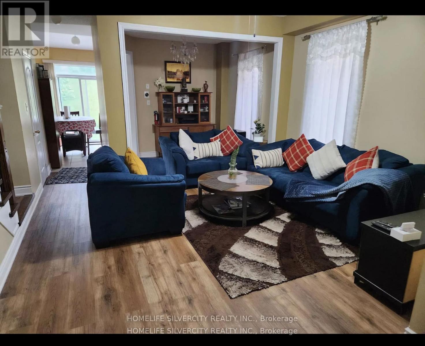Main And 2Nd Floor - 60 Silent Pond Crescent, Brampton, ON - Indoor Photo Showing Living Room
