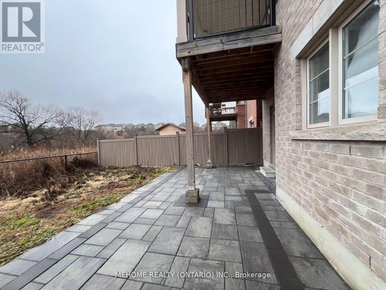 51 Bridgepointe Court, Aurora, ON - Outdoor