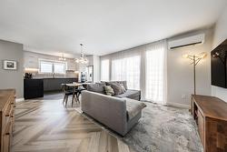 473 Rue Lusignan Montréal (Le Sud-Ouest), QC H3C 1Y7