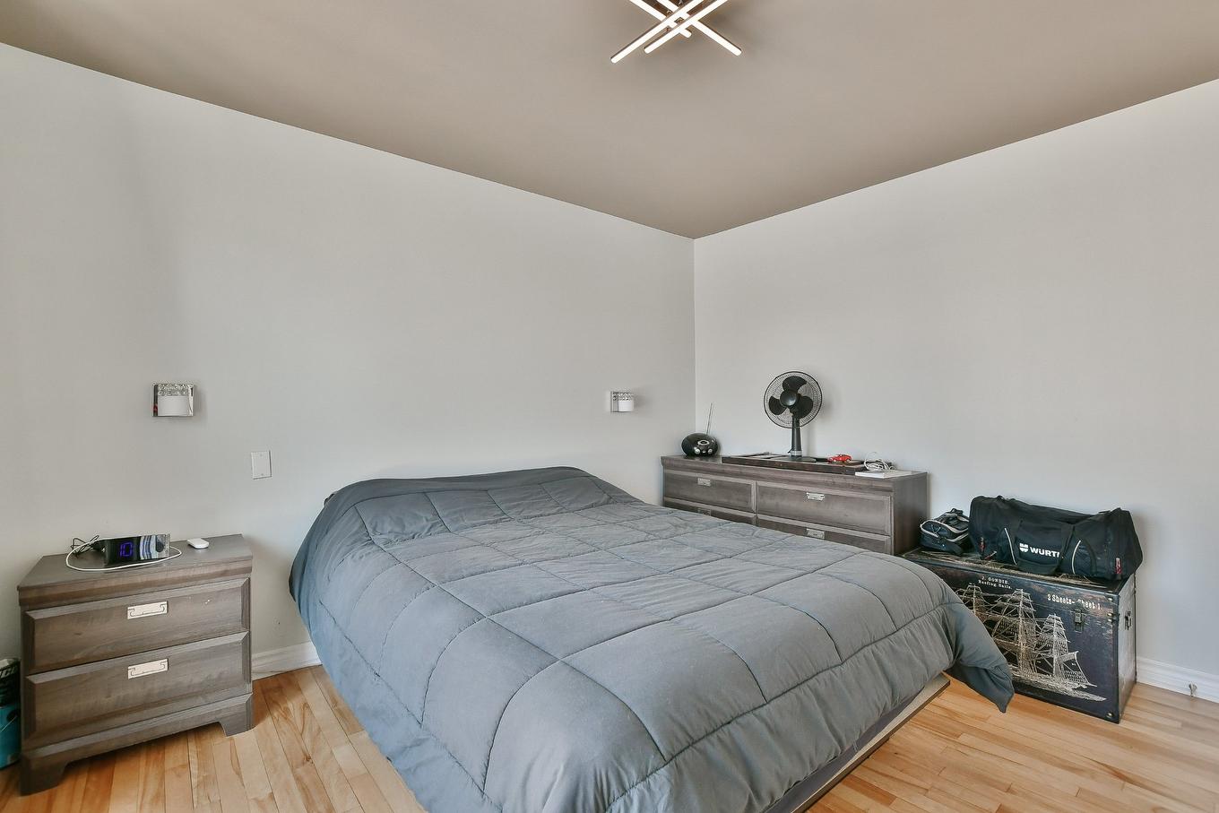 Chambre à coucher principale - 1208 Rue St-Sacrement, Terrebonne (Terrebonne), QC - Indoor Photo Showing Bedroom