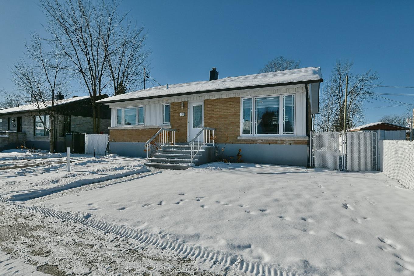 Façade - 1208 Rue St-Sacrement, Terrebonne (Terrebonne), QC - Outdoor