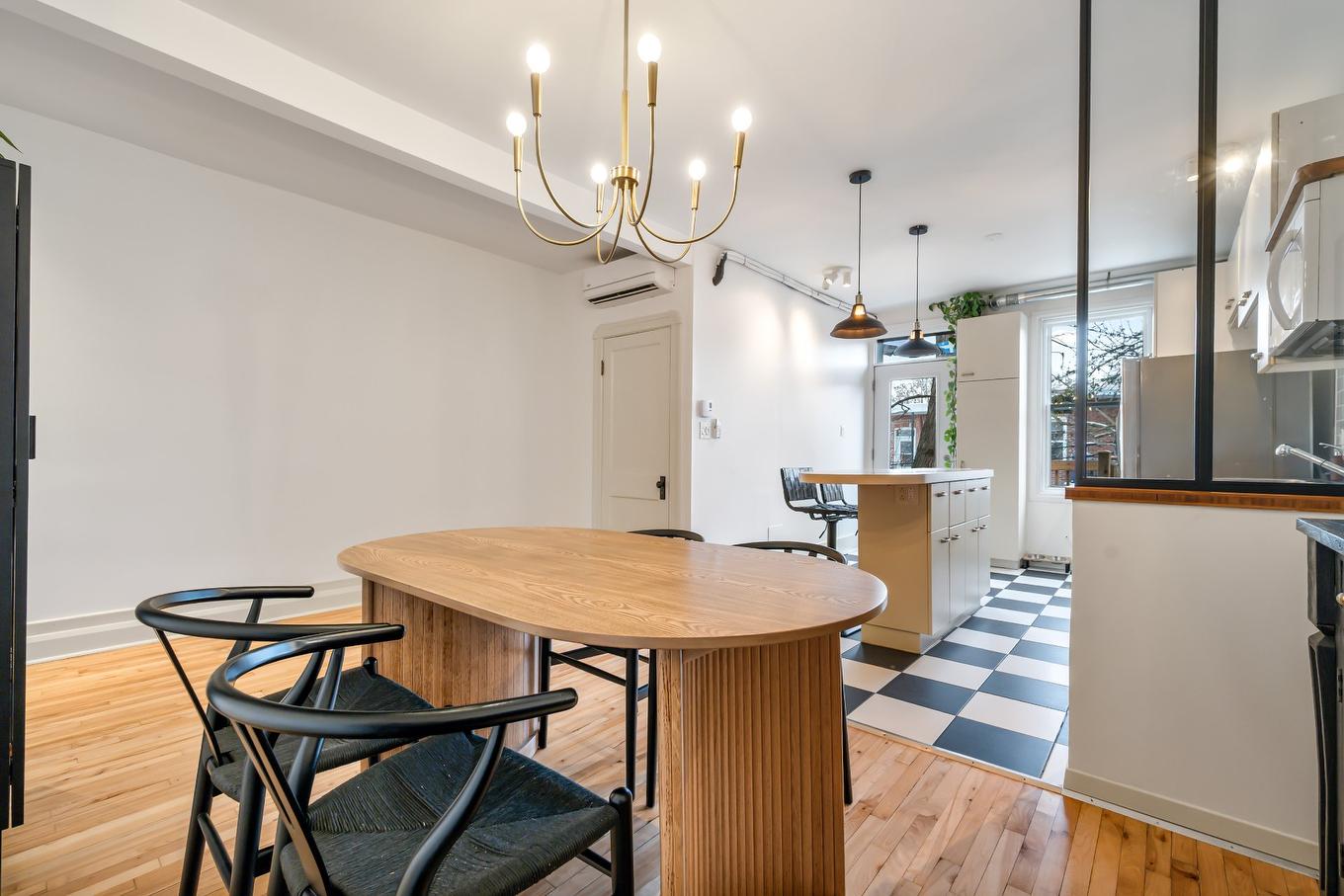 Overall view - 2416 Av. D'Orléans, Montréal (Mercier/Hochelaga-Maisonneuve), QC - Indoor Photo Showing Dining Room