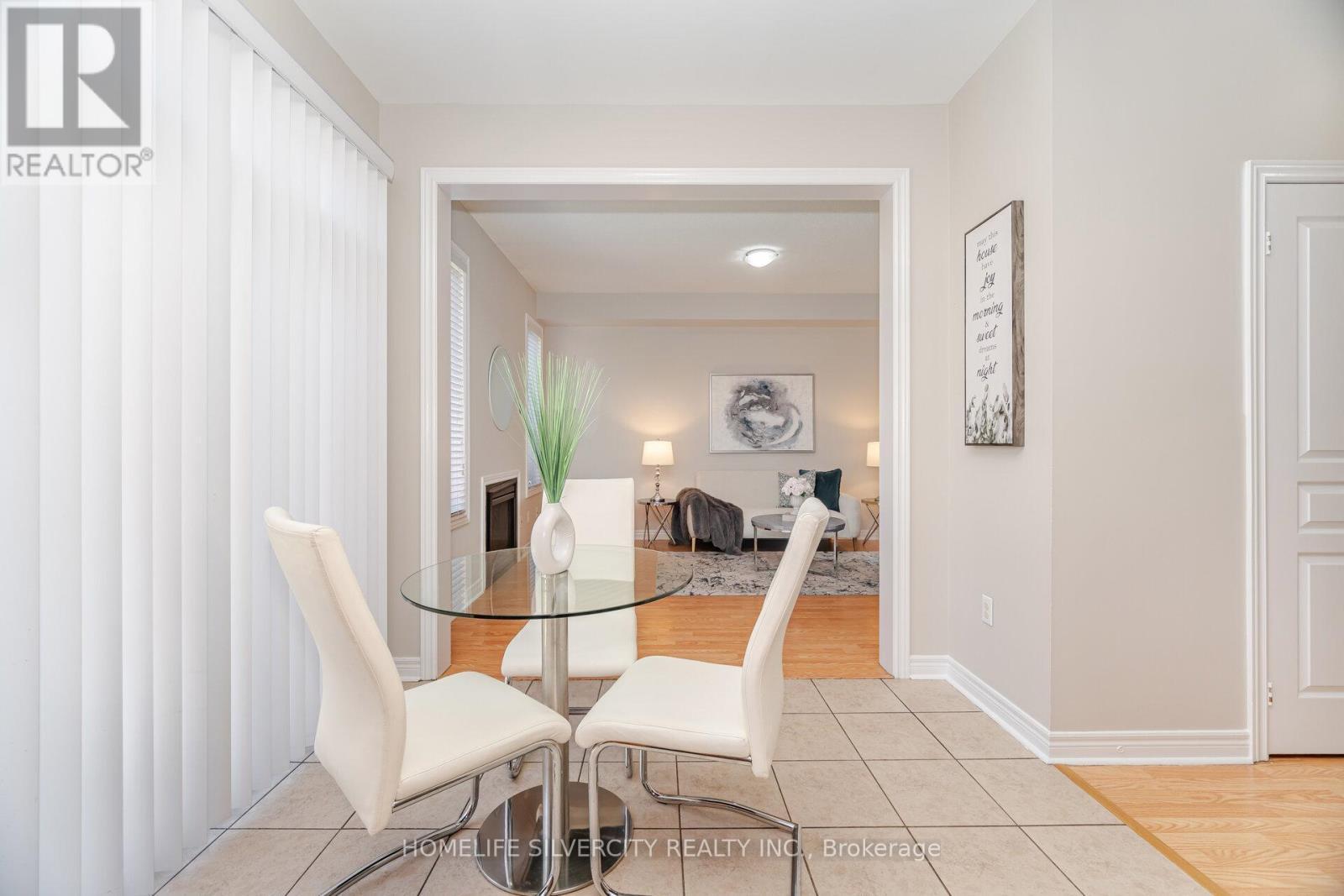 105 Aylesbury Drive, Brampton, ON - Indoor Photo Showing Dining Room