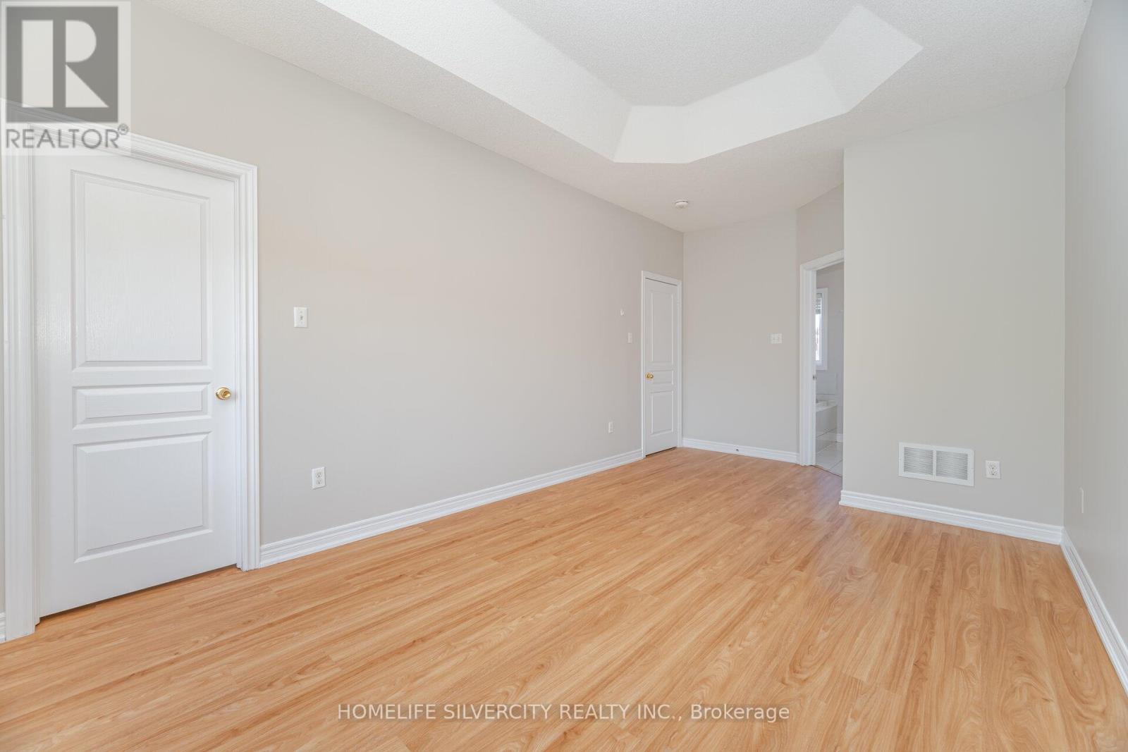 105 Aylesbury Drive, Brampton, ON - Indoor Photo Showing Other Room