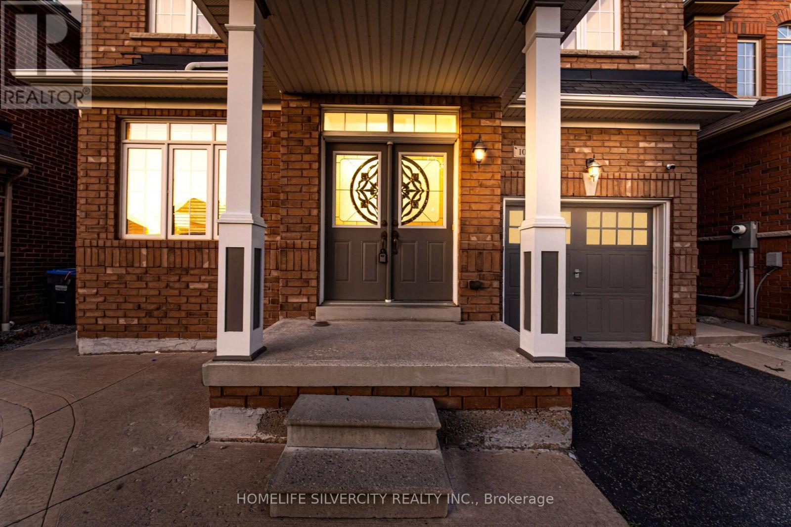 105 Aylesbury Drive, Brampton, ON - Outdoor