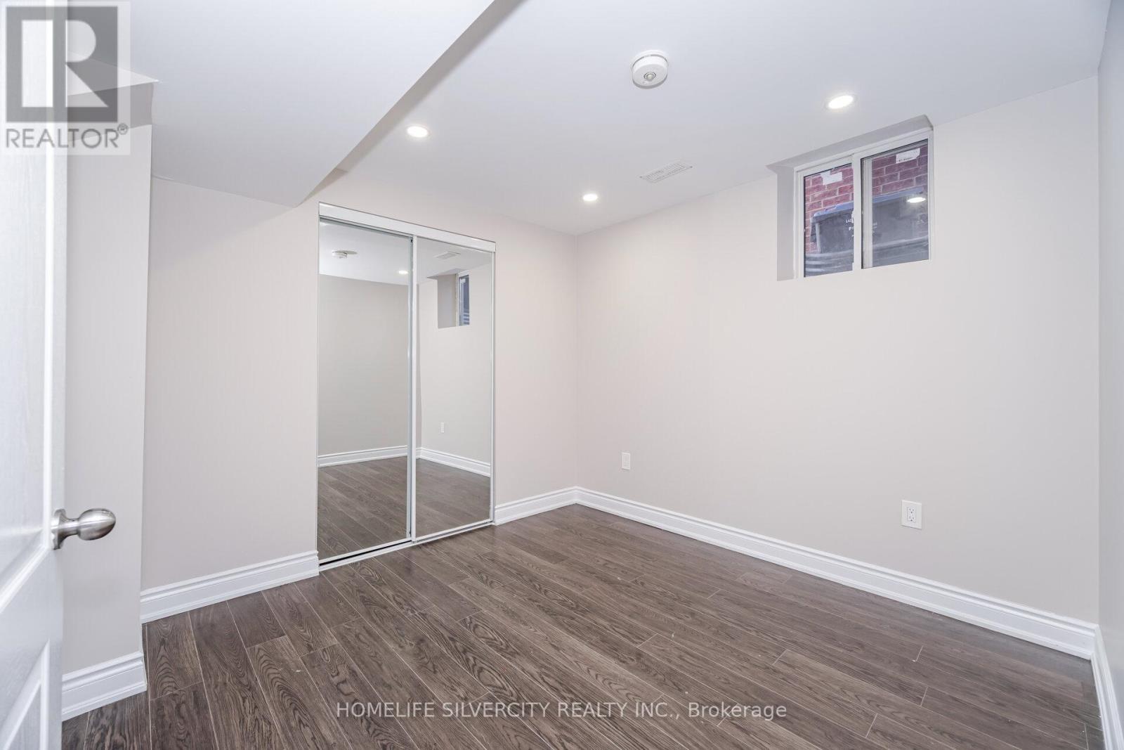 105 Aylesbury Drive, Brampton, ON - Indoor Photo Showing Other Room