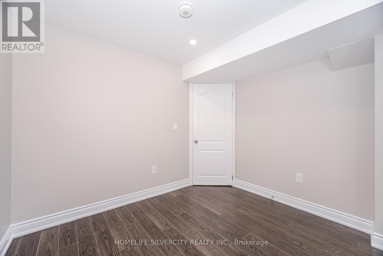 105 Aylesbury Drive, Brampton, ON - Indoor Photo Showing Other Room