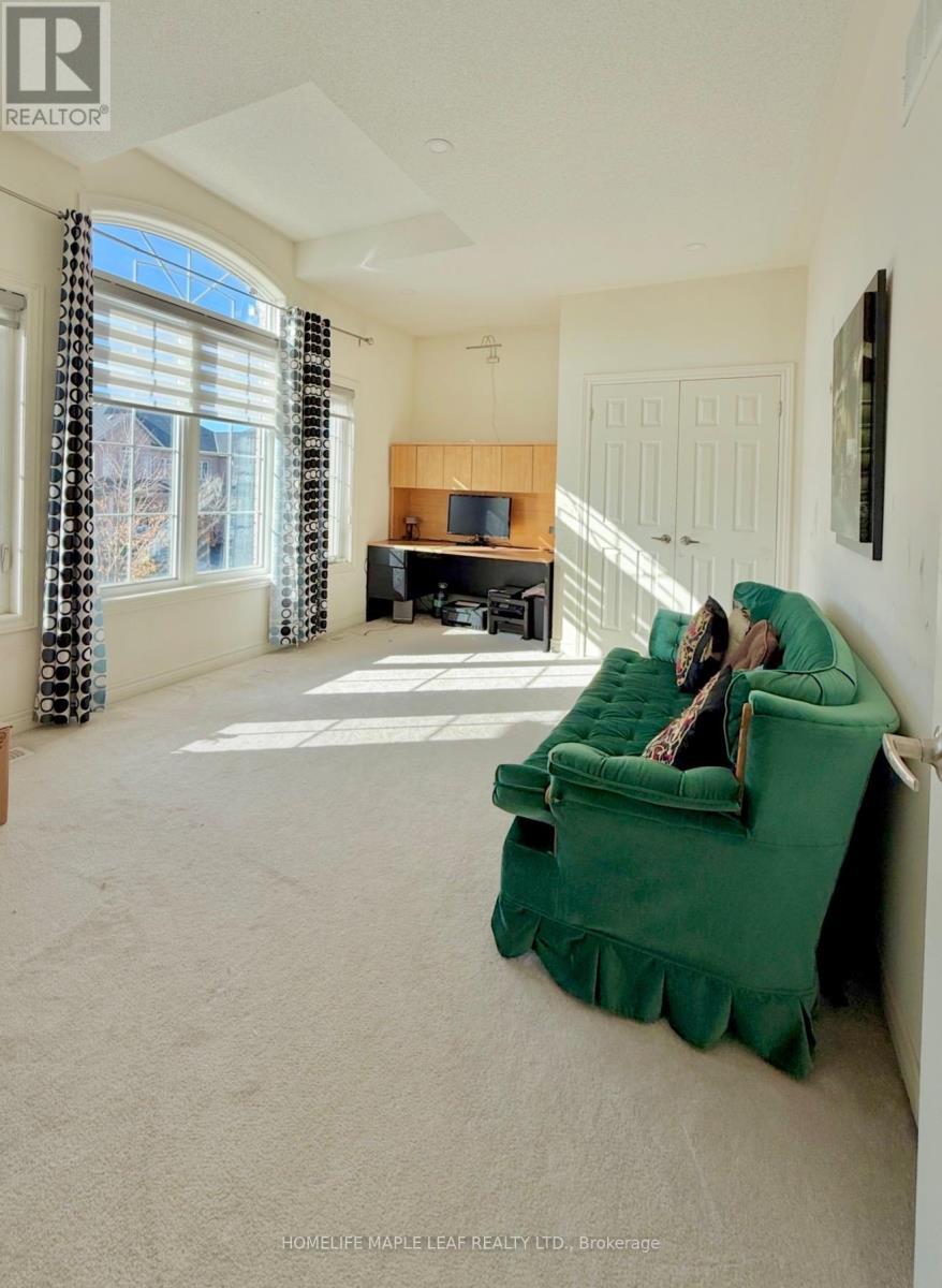 Upper - 385 Royal West Drive, Brampton, ON - Indoor