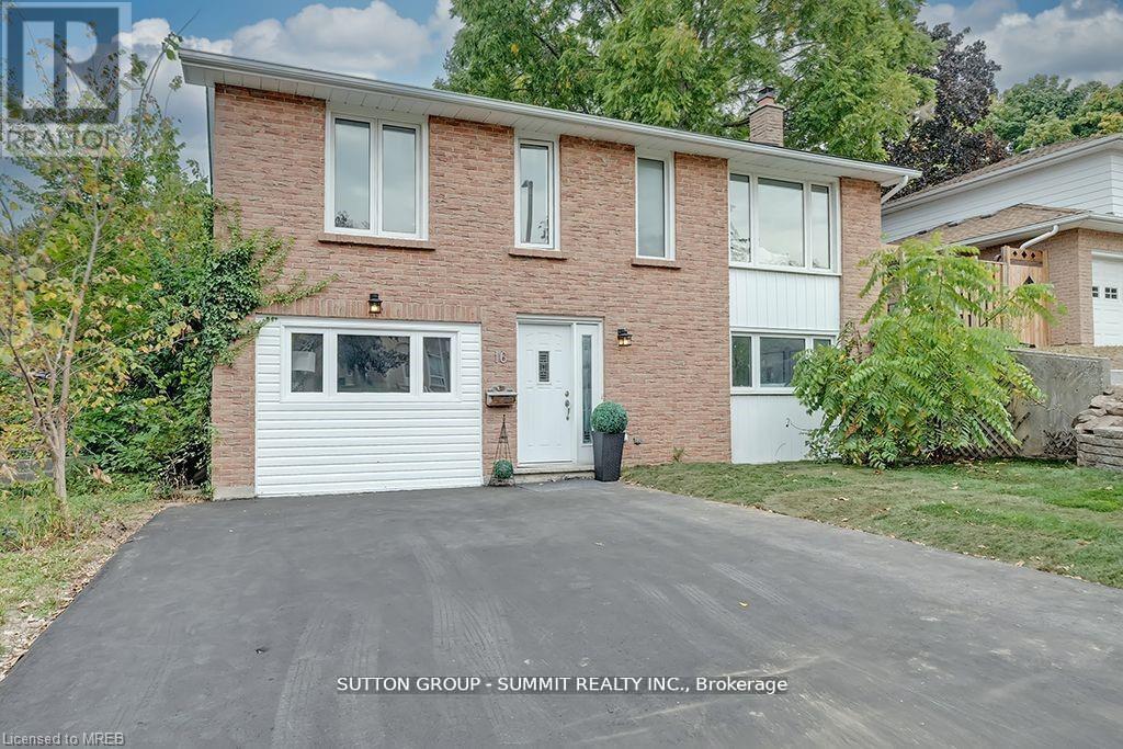 16 Upper Canada Drive, Kitchener, ON - Outdoor