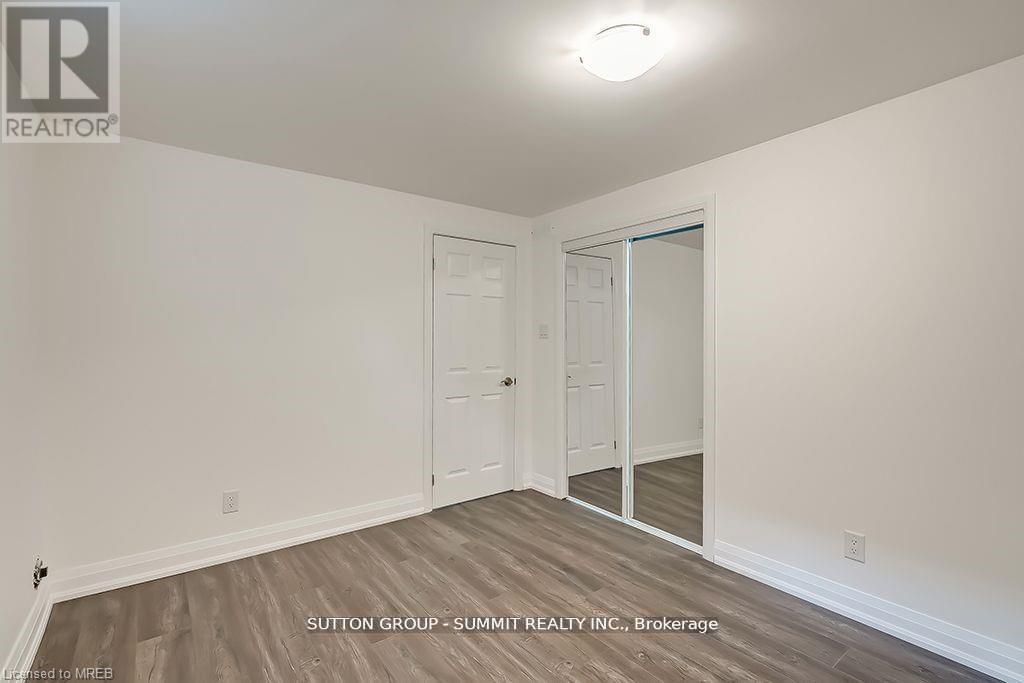 16 Upper Canada Drive, Kitchener, ON - Indoor Photo Showing Other Room