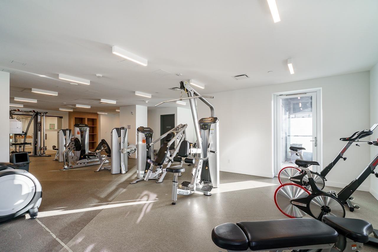 1607 13615 Fraser Highway, Surrey, BC - Indoor Photo Showing Gym Room
