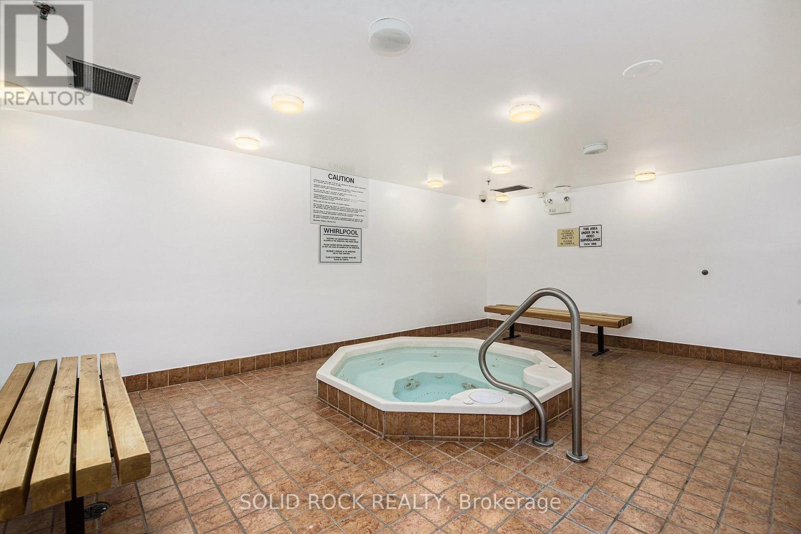Hot Tub - 108 - 2871 Richmond Road, Ottawa, ON - Indoor