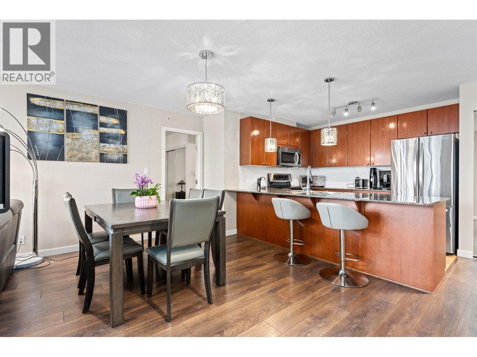 1106 610 Victoria Street, New Westminster, BC - Indoor