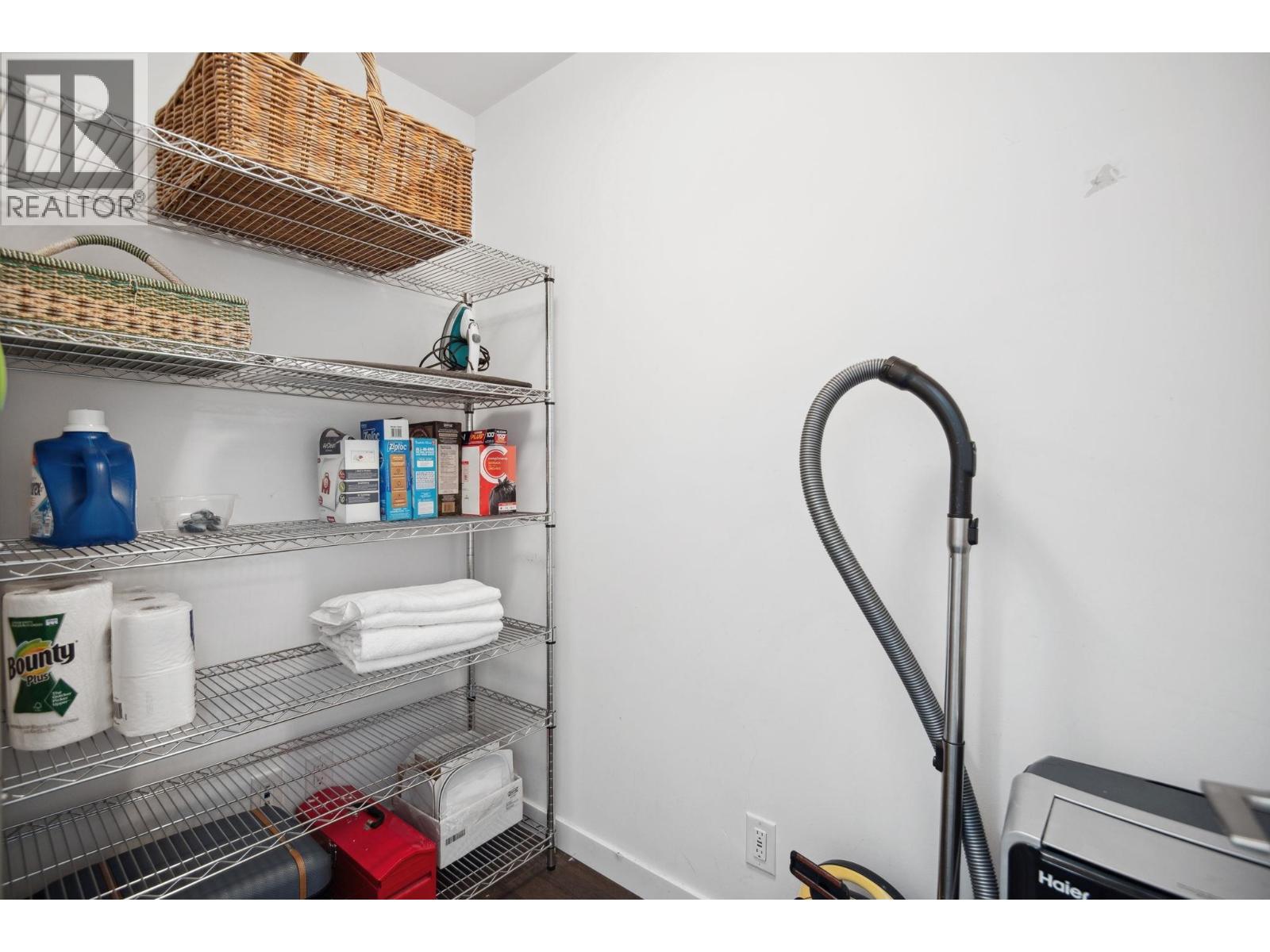 808 933 E Hastings Street, Vancouver, BC - Indoor