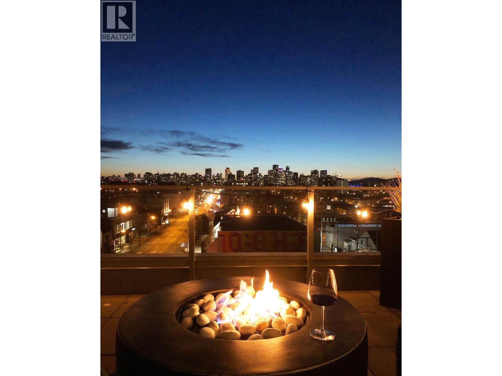 808 933 E Hastings Street, Vancouver, BC - With View