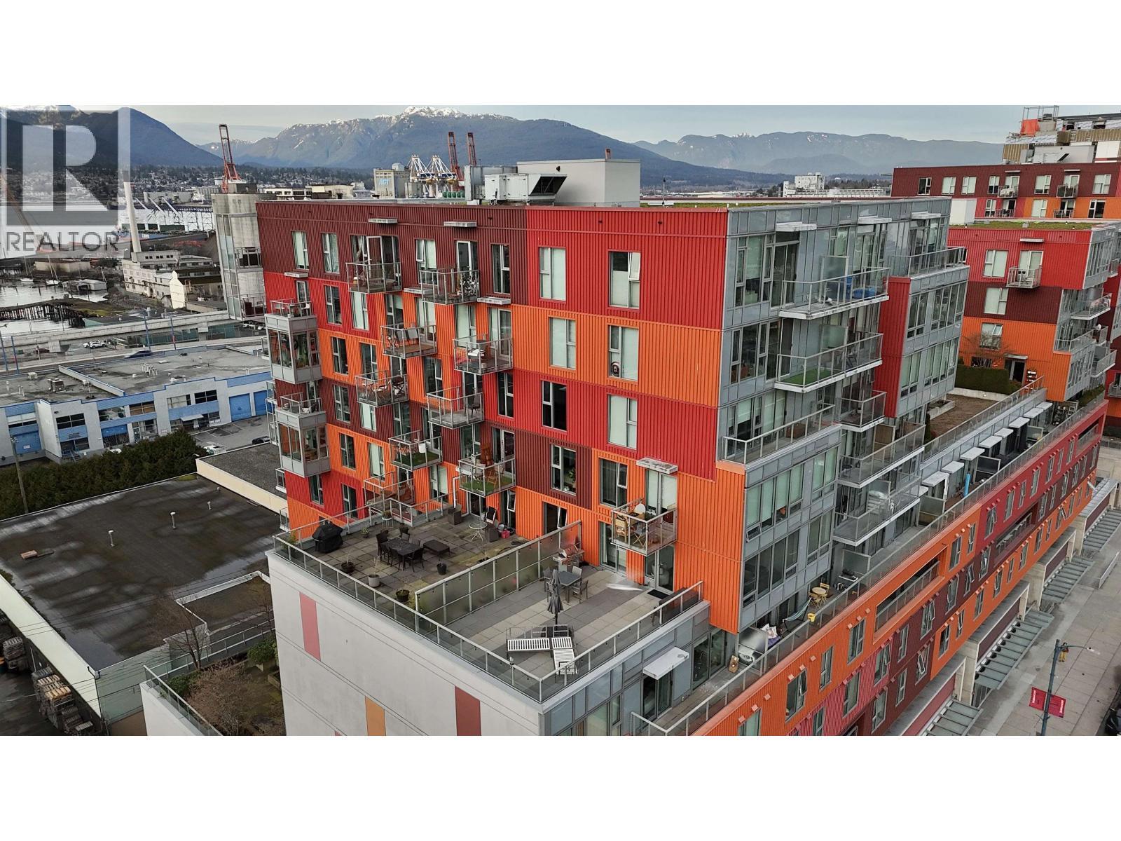 808 933 E Hastings Street, Vancouver, BC - With View