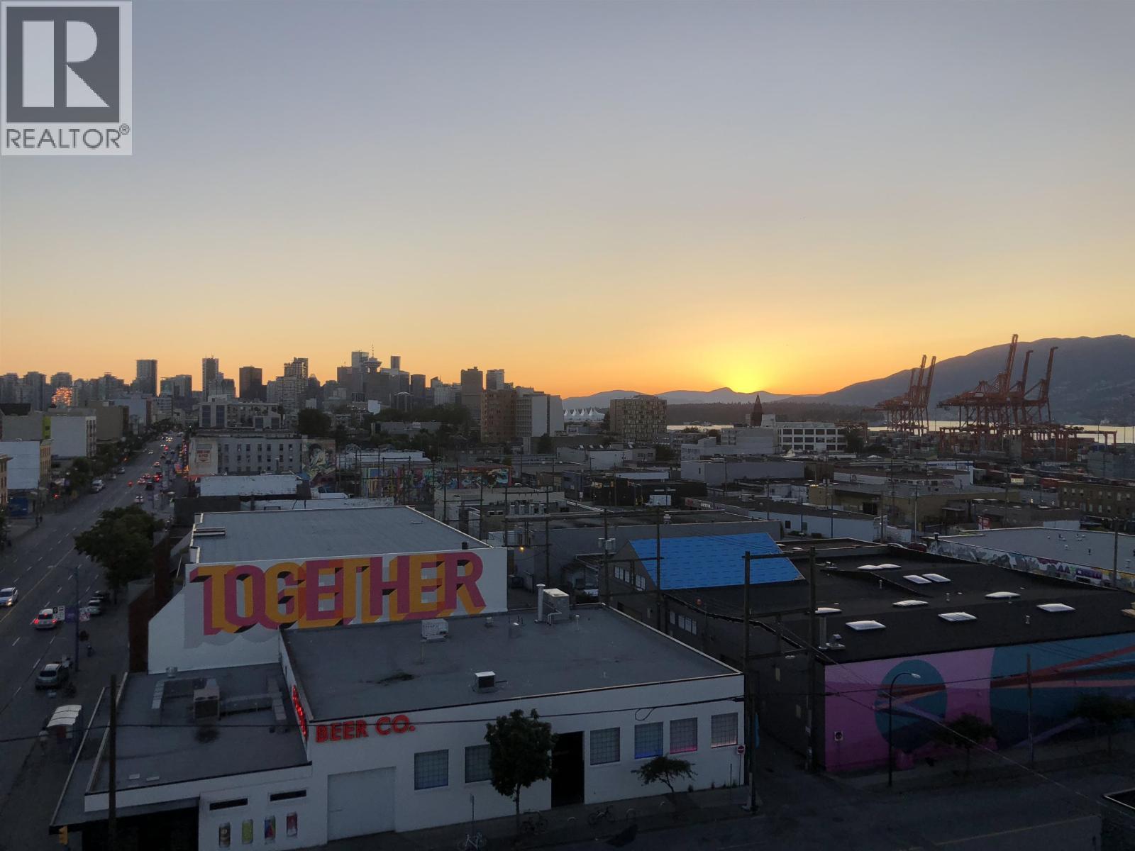 808 933 E Hastings Street, Vancouver, BC - Outdoor With View