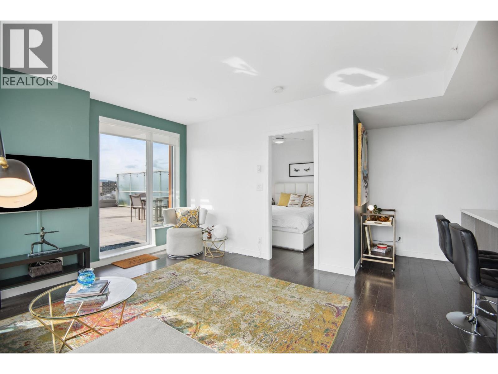 808 933 E Hastings Street, Vancouver, BC - Indoor