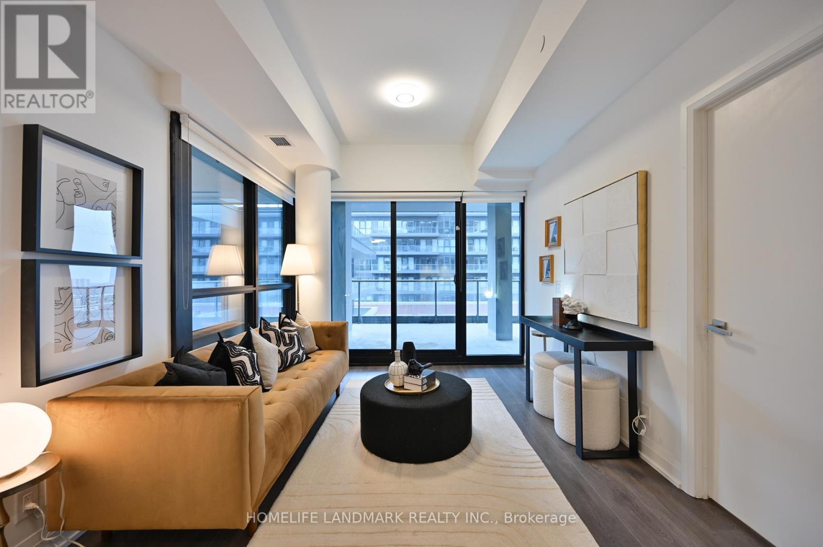 814 - 33 Frederick Todd Way, Toronto, ON - Indoor Photo Showing Other Room