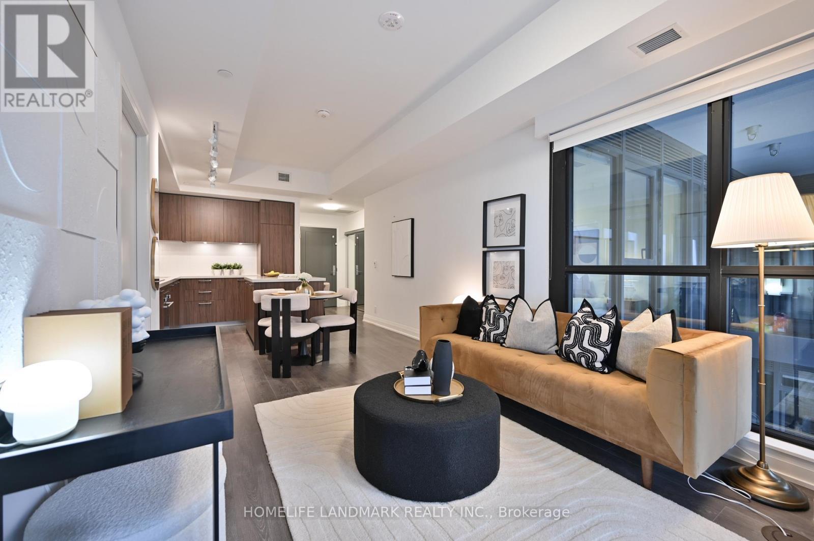 814 - 33 Frederick Todd Way, Toronto, ON - Indoor Photo Showing Living Room