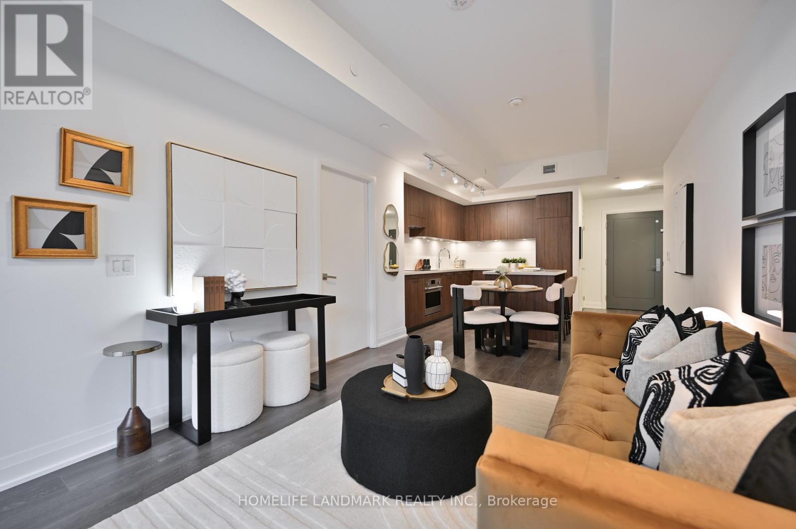 814 - 33 Frederick Todd Way, Toronto, ON - Indoor Photo Showing Living Room