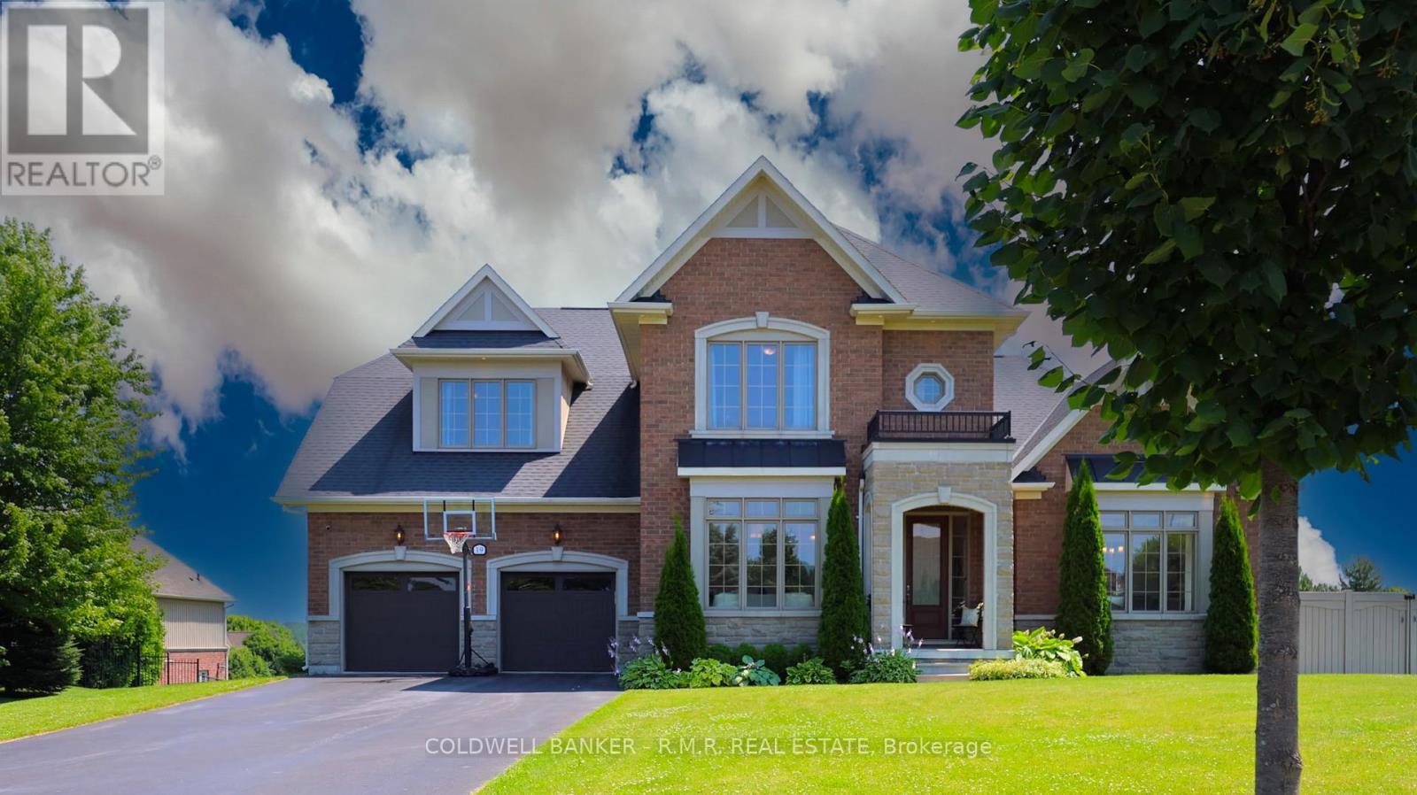 61-19 Forestgreen Drive, Uxbridge, ON - Outdoor With Facade