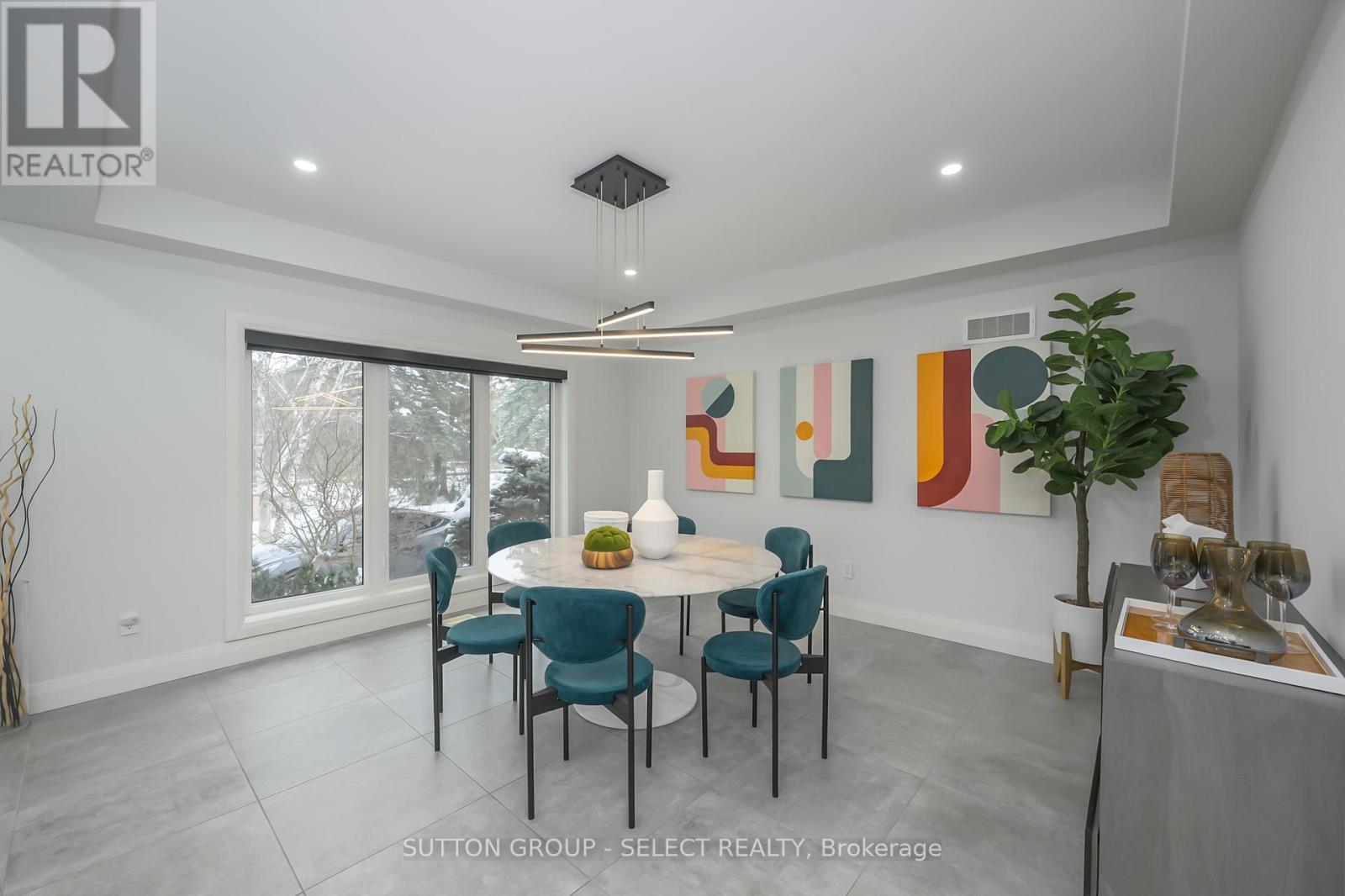 288 Windermere Court W, London North (North A), ON - Indoor Photo Showing Dining Room