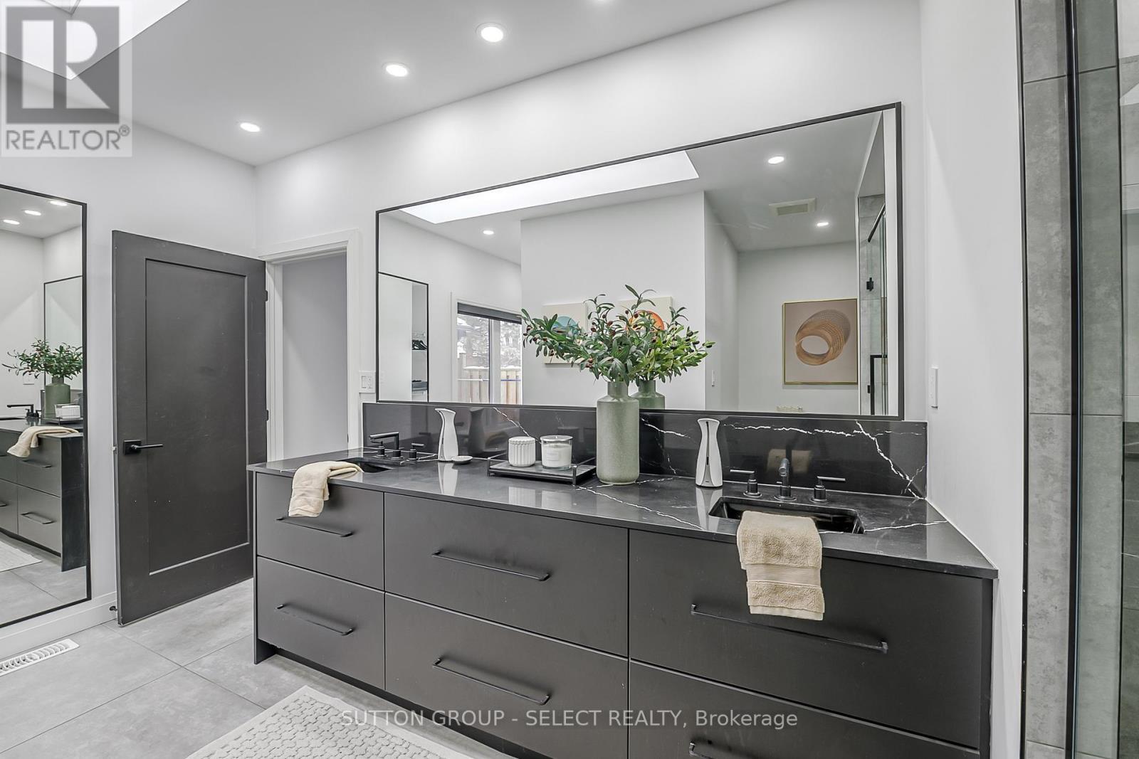 288 Windermere Court W, London North (North A), ON - Indoor Photo Showing Other Room