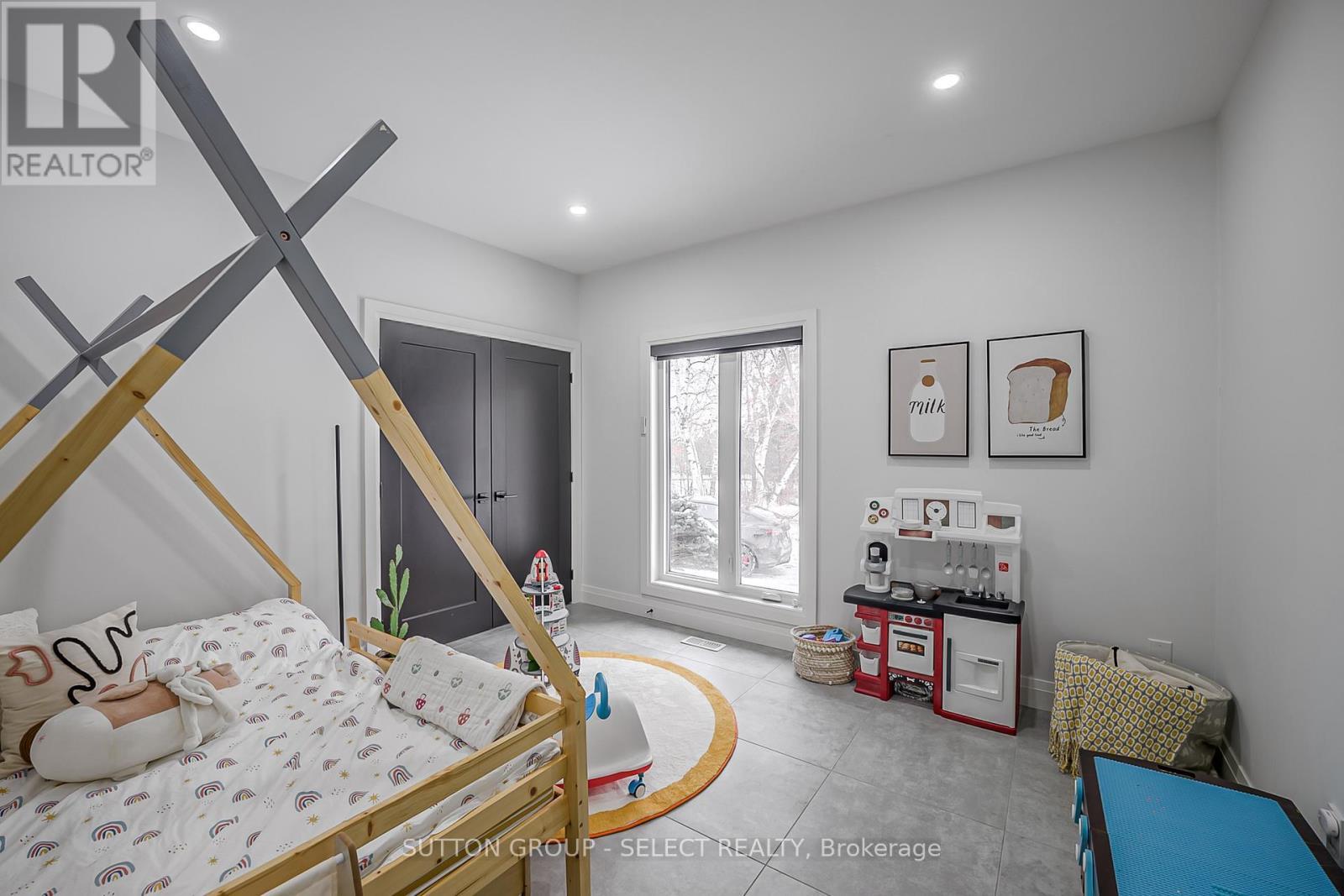 288 Windermere Court W, London North (North A), ON - Indoor