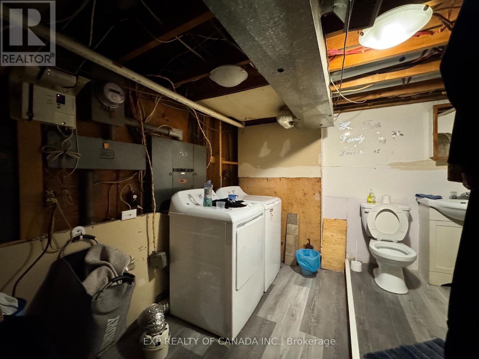 108 Toke Street, Timmins (Tne - Hill District), ON - Indoor Photo Showing Laundry Room