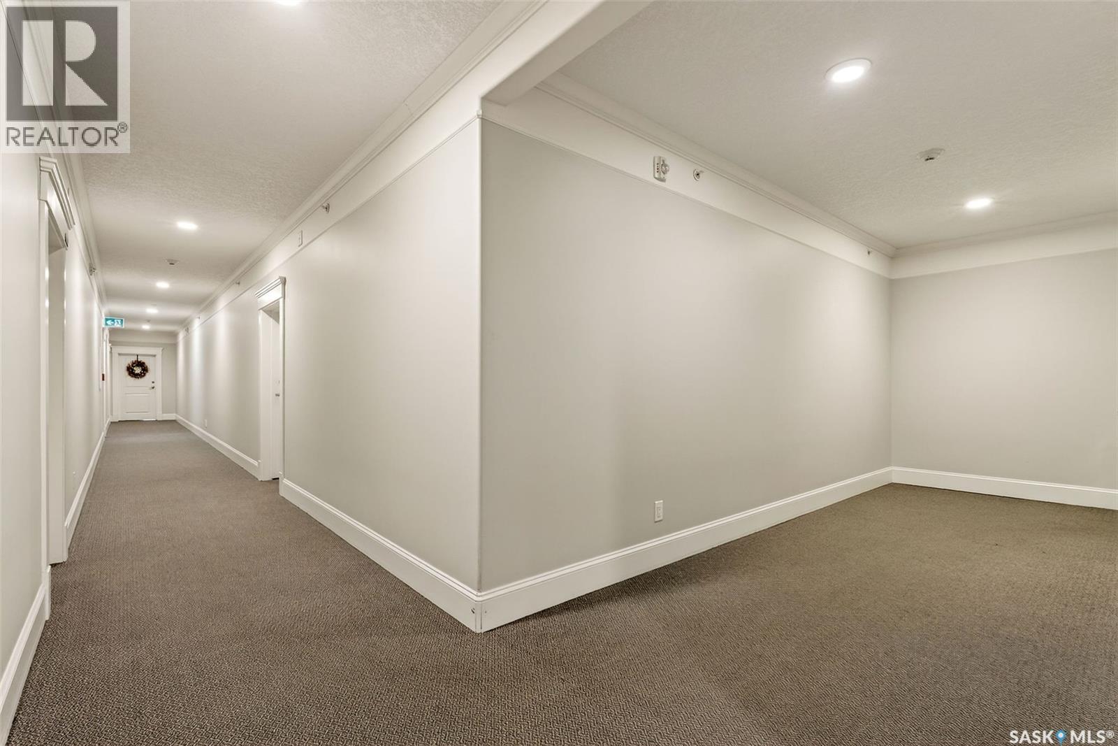 304 2800 Lakeview Drive, Prince Albert, SK - Indoor Photo Showing Other Room