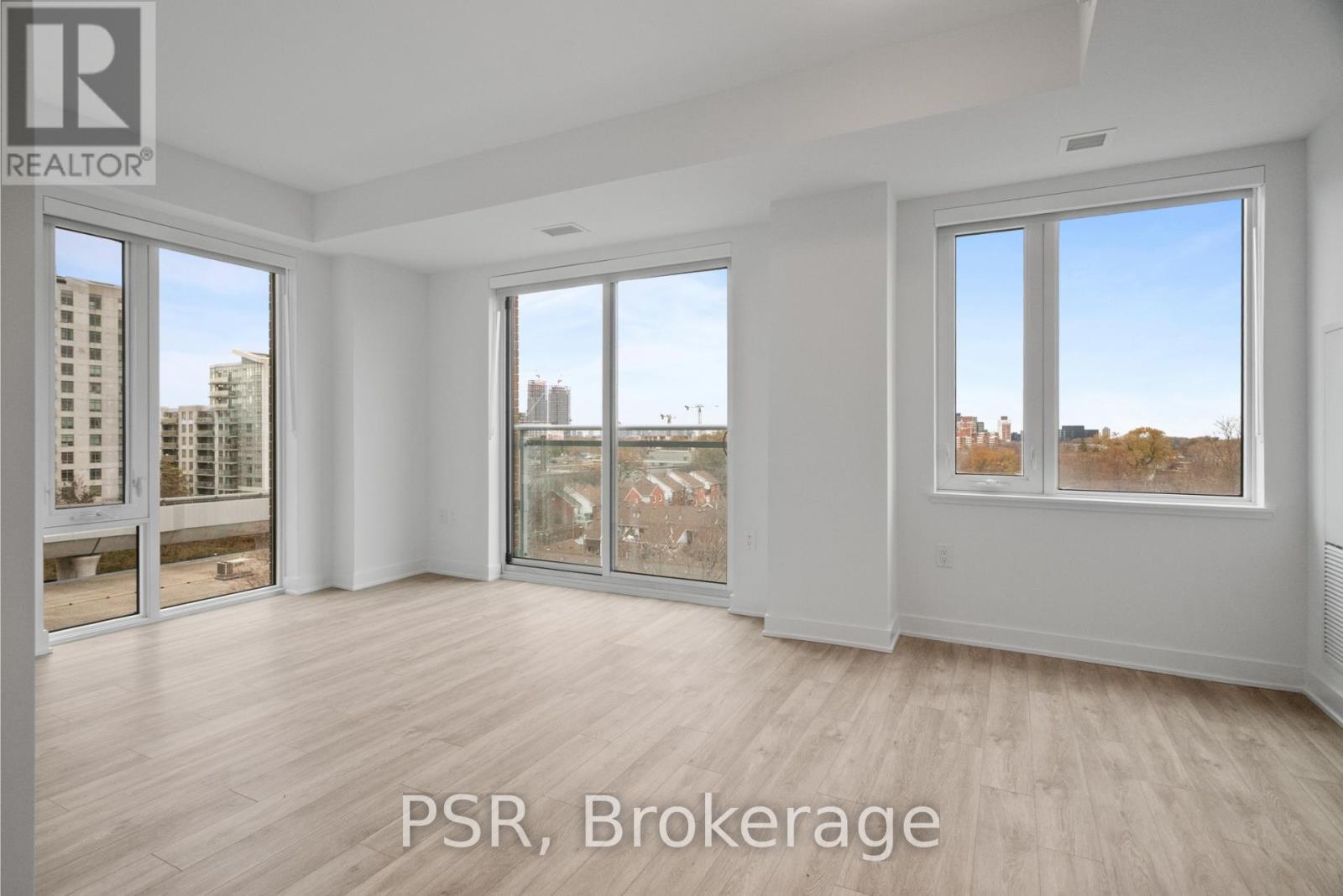 703 - 299 Campbell Avenue, Toronto, ON - Indoor Photo Showing Other Room