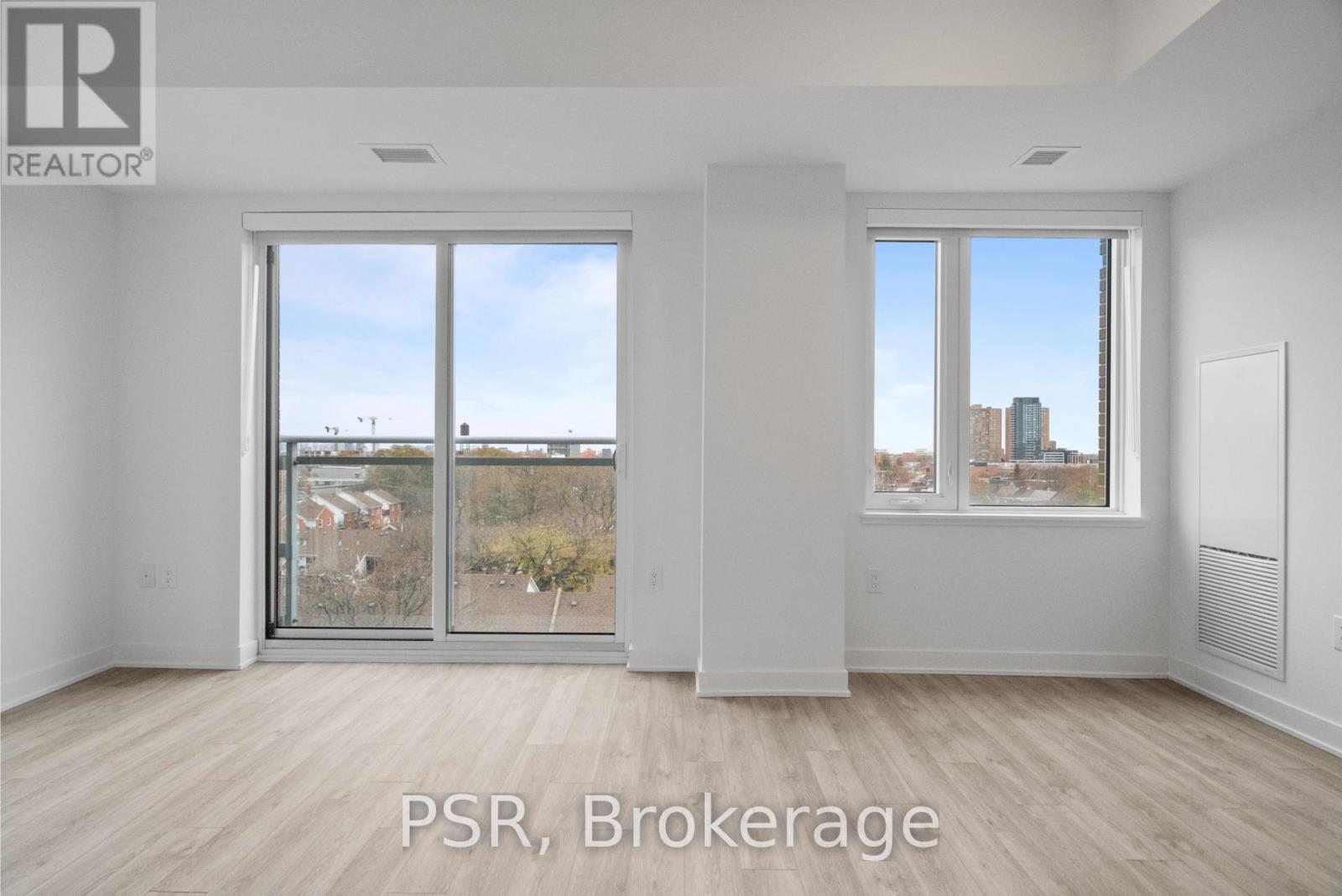 703 - 299 Campbell Avenue, Toronto, ON - Indoor Photo Showing Other Room