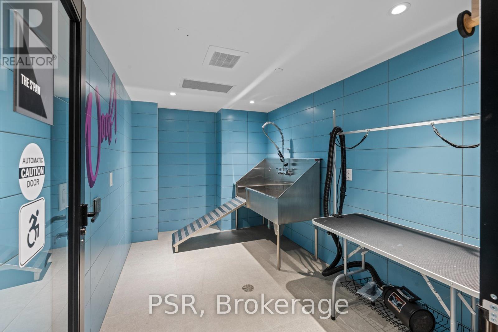 703 - 299 Campbell Avenue, Toronto, ON - Photo Showing Other Room