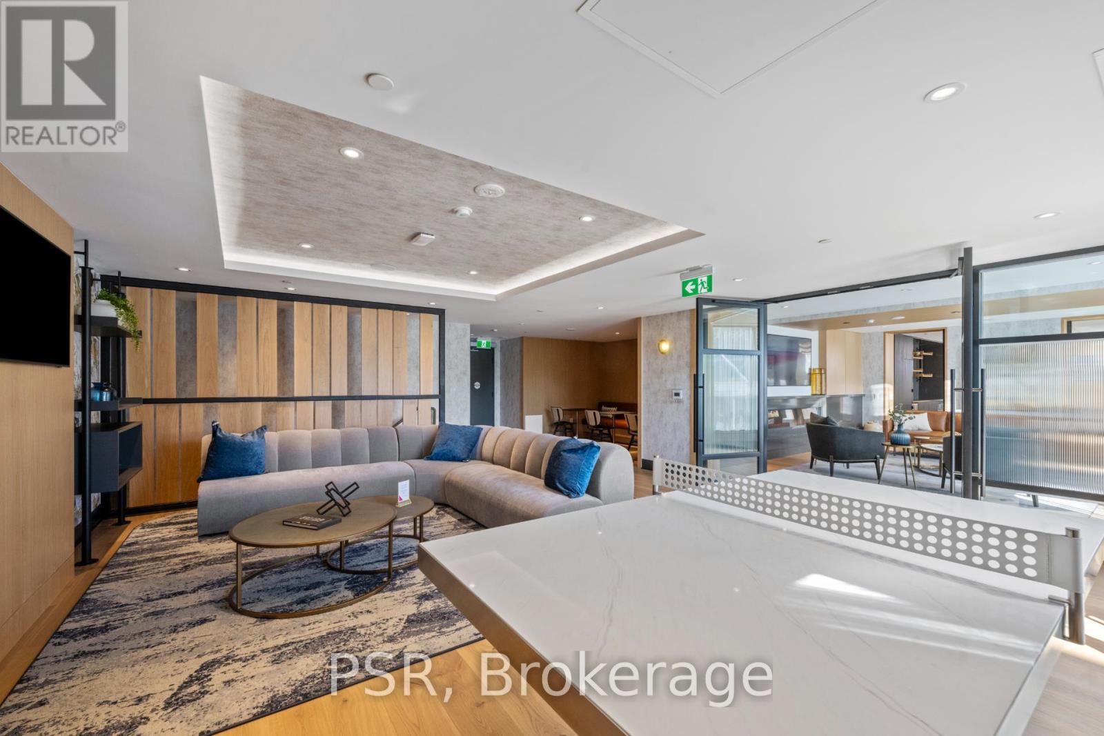 703 - 299 Campbell Avenue, Toronto, ON - Indoor