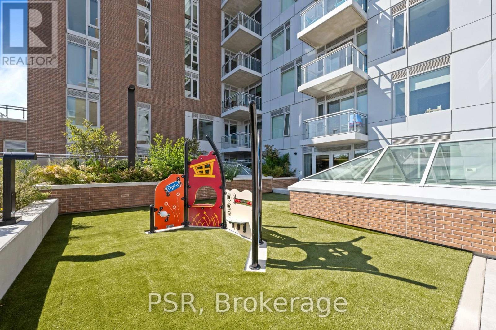 703 - 299 Campbell Avenue, Toronto, ON - Outdoor