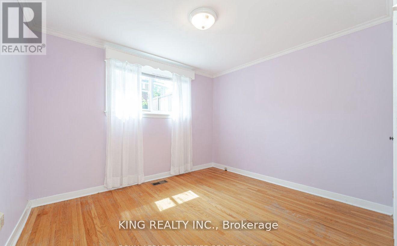 43 Grange Drive, Brampton, ON - Indoor Photo Showing Other Room