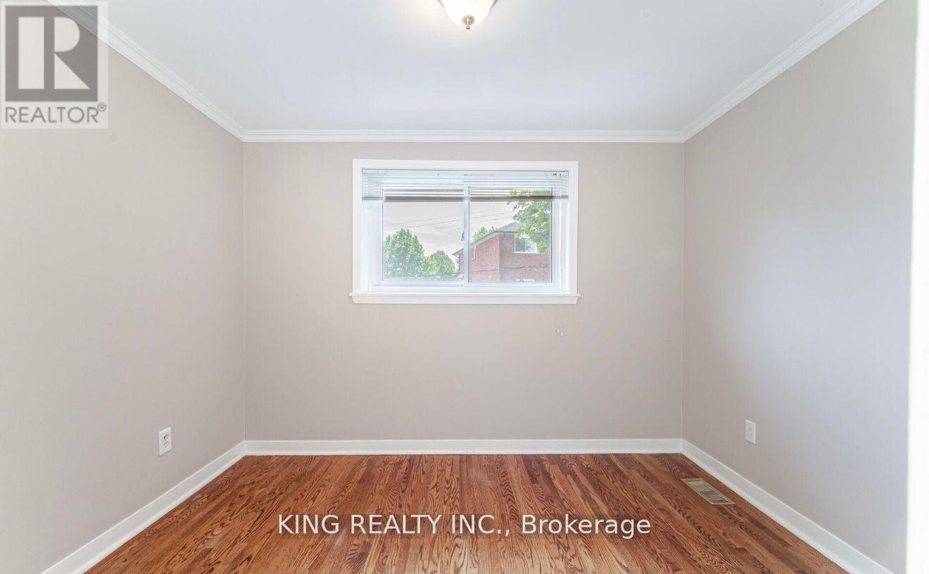 43 Grange Drive, Brampton, ON - Indoor Photo Showing Other Room