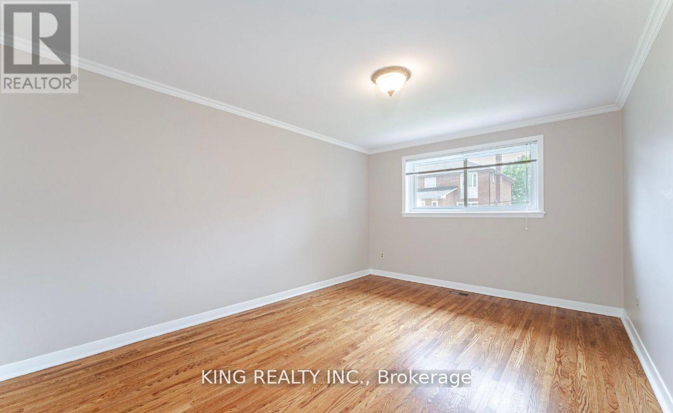 43 Grange Drive, Brampton, ON - Indoor Photo Showing Other Room